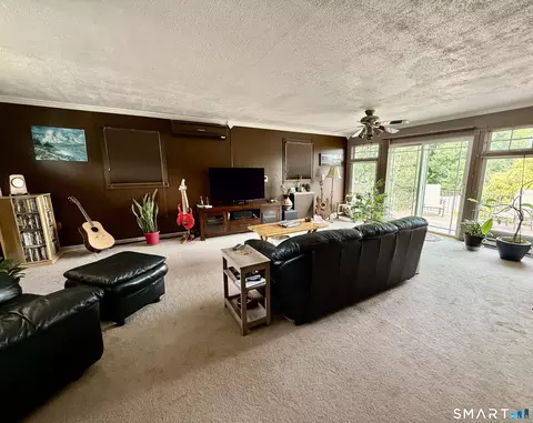 Living - 46 Tedesco Dr, Waterbury, CT 06708 photo 1 of 2