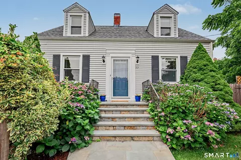 77 Round Hill Rd, Fairfield, CT 06824