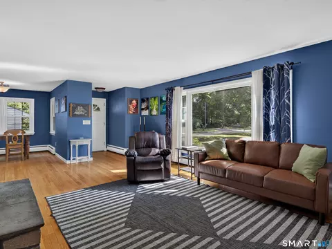 Living - 252 Cow Hill Rd # -A, Clinton, CT 06413 photo 4 of 4