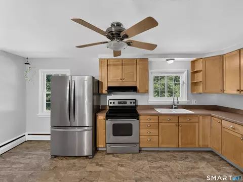 Kitchen - 252 Cow Hill Rd # -A, Clinton, CT 06413 photo 1 of 5