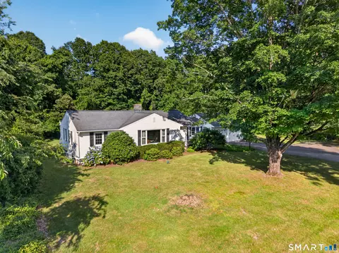Exterior - 252 Cow Hill Rd # -A, Clinton, CT 06413 photo 3 of 7