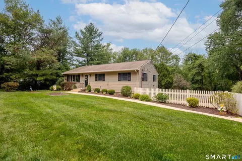 13 Birch Rd, Danbury, CT 06811
