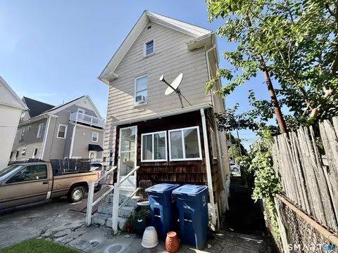 252 Stillman St, Bridgeport, CT 06608