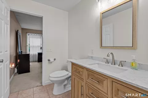 Bath - 34 Vezina Dr, Killingly, CT 06239 photo 2 of 3