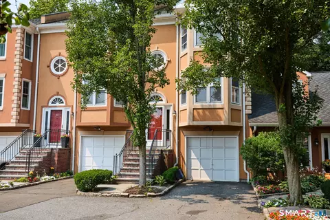 2675 Park Ave #28, Bridgeport, CT 06604