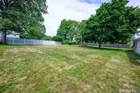 Exterior - 93 Pool Rd, North Haven, CT 06473 photo 5 of 8