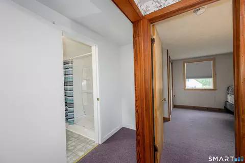 Entry Way - 93 Pool Rd, North Haven, CT 06473 photo 3 of 3