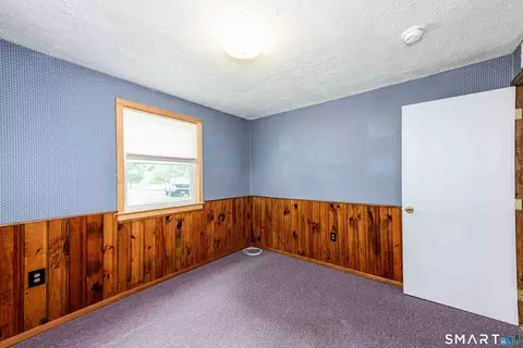 Bedroom - 93 Pool Rd, North Haven, CT 06473 photo 6 of 15