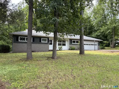 89 Hogs Back Rd, Oxford, CT 06478
