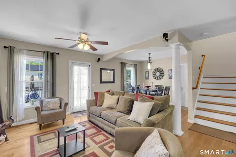 Living - 104 Benjamin Ct #104, Windsor, CT 06095 photo 4 of 4