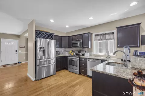 Kitchen - 104 Benjamin Ct #104, Windsor, CT 06095 photo 1 of 4