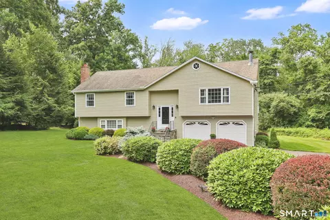 Exterior - 46 Doris Dr, Monroe, CT 06468 photo 3 of 9