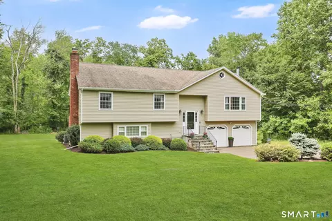 Exterior - 46 Doris Dr, Monroe, CT 06468 photo 4 of 9