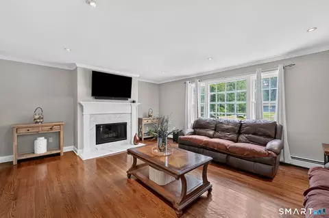 Living - 46 Doris Dr, Monroe, CT 06468 photo 3 of 4