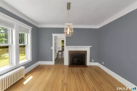 Living - 320 Mapleton Ave, Suffield, CT 06078 photo 5 of 5