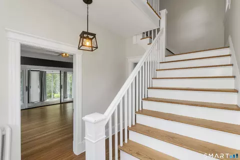 Entry Way - 320 Mapleton Ave, Suffield, CT 06078 photo 1 of 5