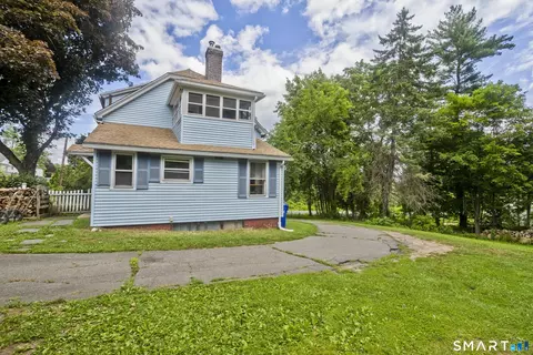 Exterior - 320 Mapleton Ave, Suffield, CT 06078 photo 9 of 9
