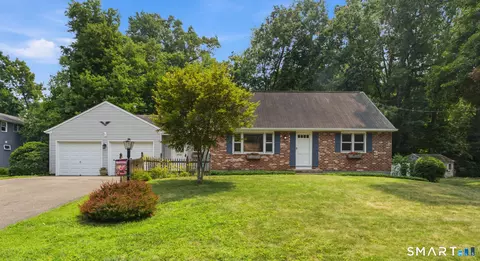 6 Madison Rd, Enfield, CT 06082