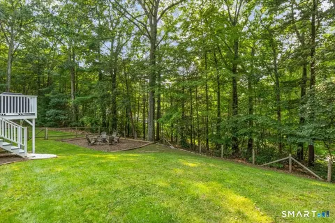 Exterior - 212 Cold Spring Rd, Avon, CT 06001 photo 5 of 7