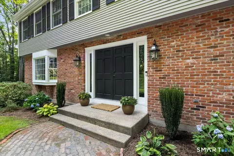 Exterior - 212 Cold Spring Rd, Avon, CT 06001 photo 3 of 7