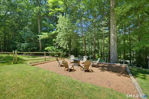 Exterior - 212 Cold Spring Rd, Avon, CT 06001 photo 6 of 7