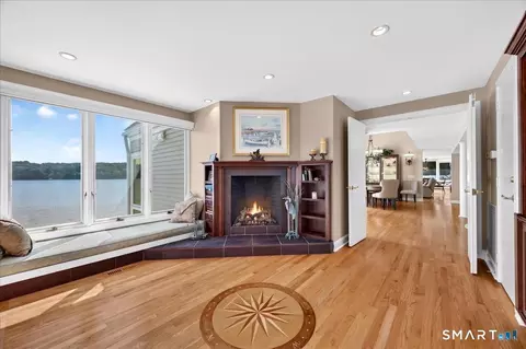 Entry Way - 409 River Rd, Deep River, CT 06417 photo 1 of 3