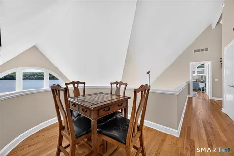 Entry Way - 409 River Rd, Deep River, CT 06417 photo 2 of 3