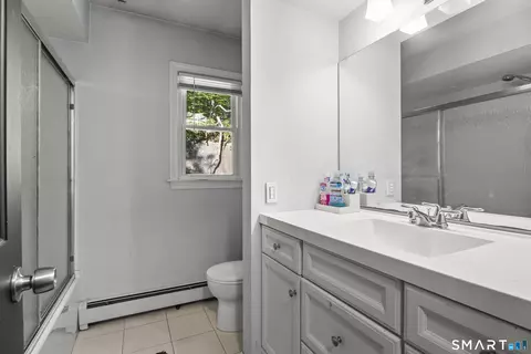 Bath - 49 Ironworks Rd, Clinton, CT 06413 photo 3 of 3