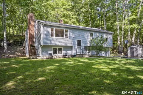 Exterior - 49 Ironworks Rd, Clinton, CT 06413 photo 2 of 6
