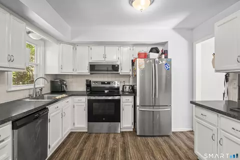Kitchen - 49 Ironworks Rd, Clinton, CT 06413 photo 3 of 4