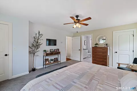 Bedroom - 125 Hartford Pike, Killingly, CT 06241 photo 2 of 6