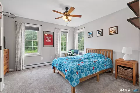 Bedroom - 125 Hartford Pike, Killingly, CT 06241 photo 5 of 6