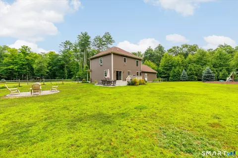 Exterior - 125 Hartford Pike, Killingly, CT 06241 photo 6 of 10