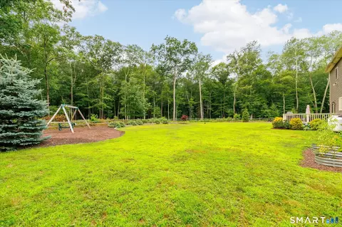 Exterior - 125 Hartford Pike, Killingly, CT 06241 photo 3 of 10