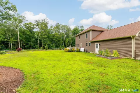 Exterior - 125 Hartford Pike, Killingly, CT 06241 photo 8 of 10
