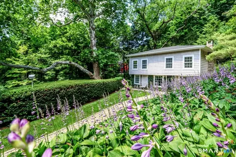 80 Prospect Pl, New Milford, CT 06776