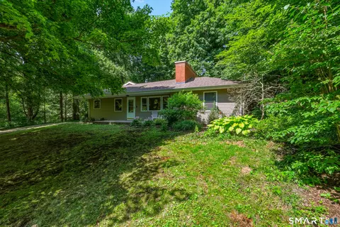 451 Birch Mountain Rd, Manchester, CT 06040