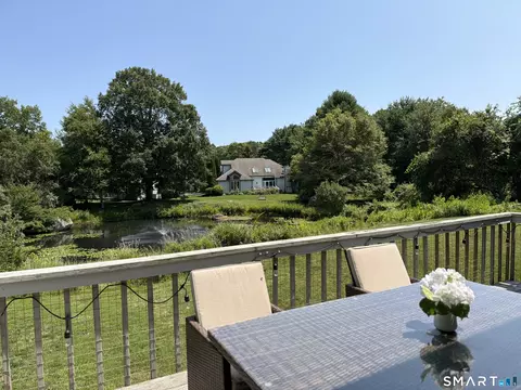 14 Brandon Ln #14, Mystic, CT 06355