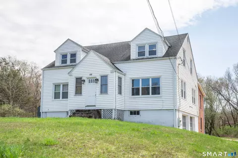 133 Lake Hayward Rd, Colchester, CT 06415