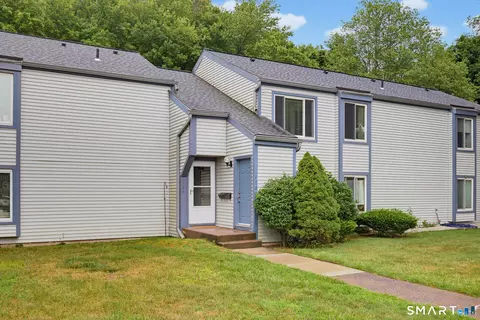 170 Candlewood Dr #170, South Windsor, CT 06074