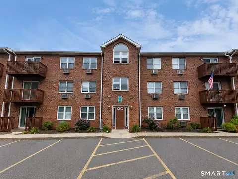 1001 Old Colony Rd #7-2, Meriden, CT 06451