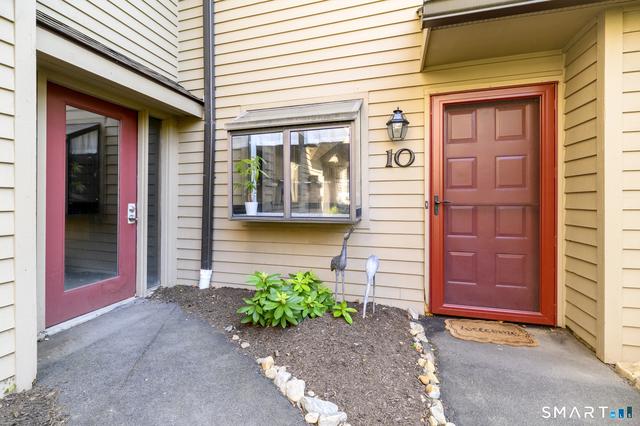 150 Hope St #10, Stamford, CT 06906