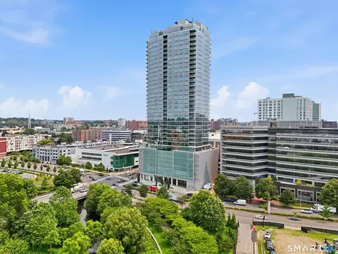 1 Broad St #10B, Stamford, CT 06901