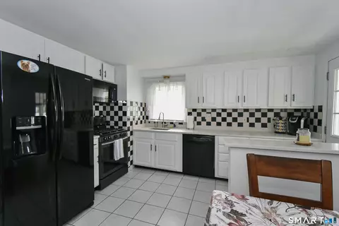 Kitchen - 65 Crystal St, Wethersfield, CT 06109 photo 2 of 4