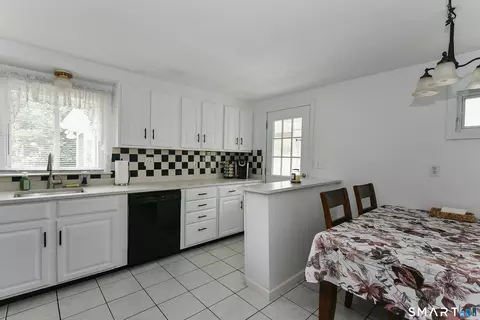 Kitchen - 65 Crystal St, Wethersfield, CT 06109 photo 3 of 4