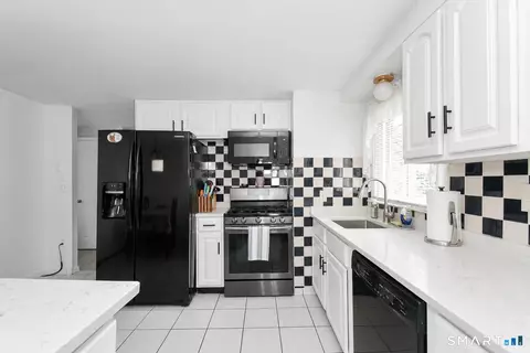 Kitchen - 65 Crystal St, Wethersfield, CT 06109 photo 4 of 4