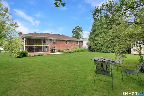 Exterior - 65 Crystal St, Wethersfield, CT 06109 photo 7 of 7