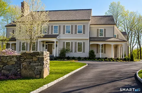 24 Stillman Ln, Greenwich, CT 06831