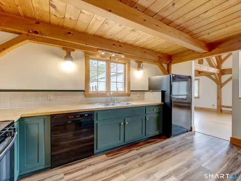 Kitchen - 6 Autumn Rdg, Windham, CT 06280 photo 2 of 5