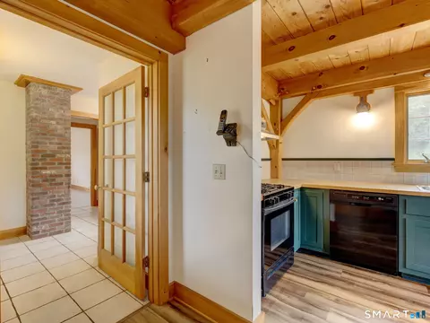 Entry Way - 6 Autumn Rdg, Windham, CT 06280 photo 1 of 2